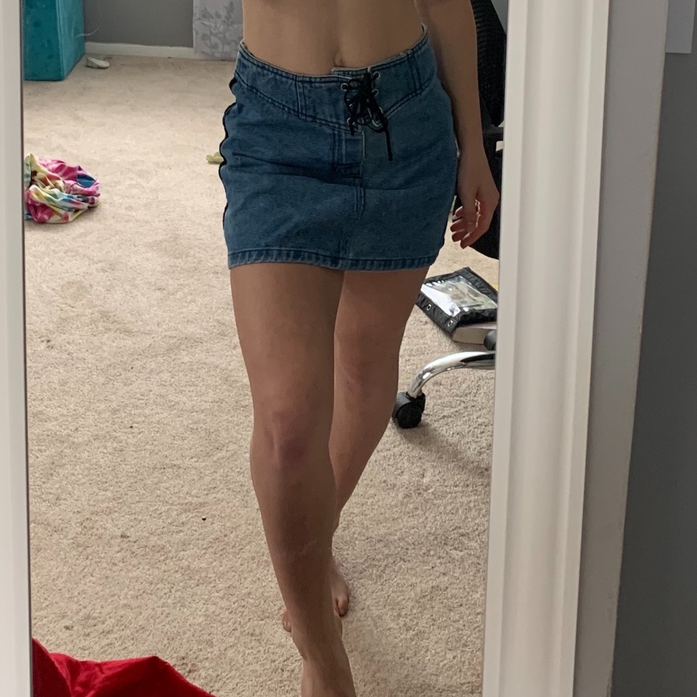 5.7.9 Denim skirt